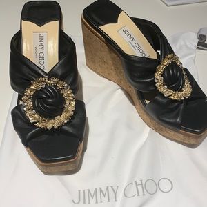 Black , 6 1/2, had it on one time